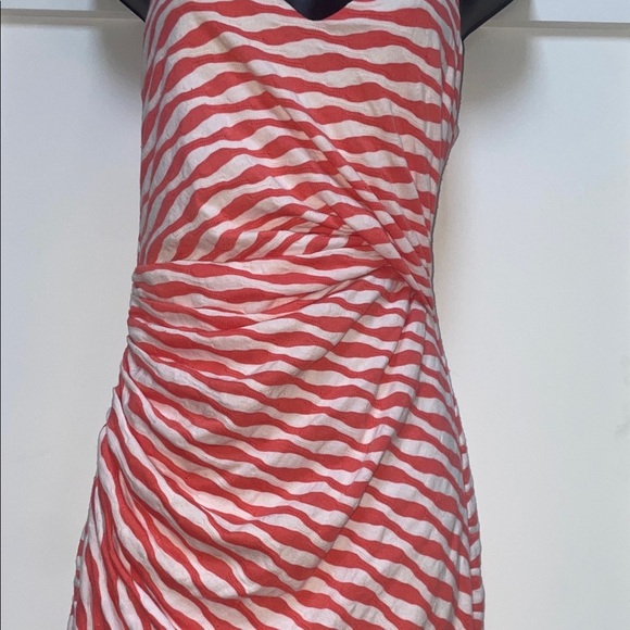 41 Hawthorn Red and White Zigzag Mini Dress - Picture 4 of 6